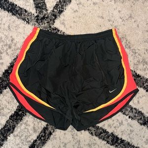 Nike Shorts L